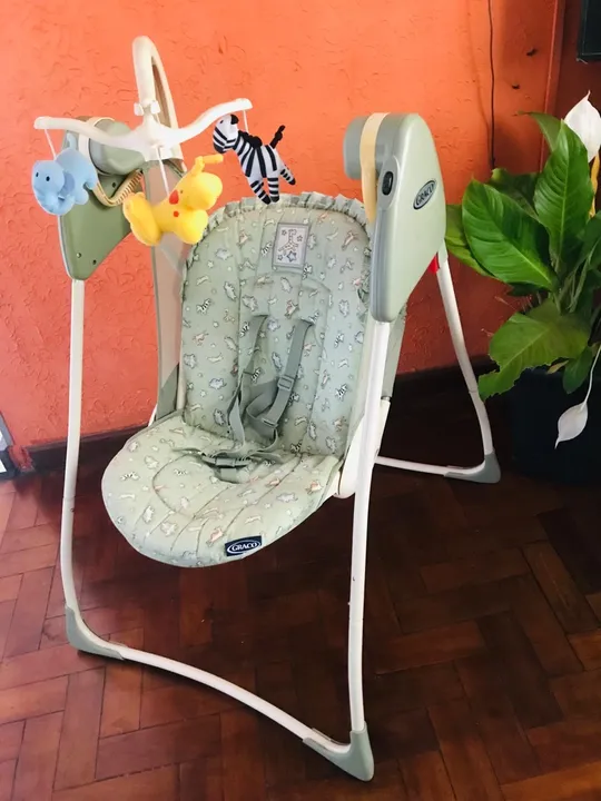 Cadeira de Ninar com balanço