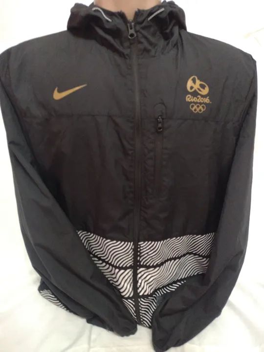 Jaqueta corta vento Nike G Olimpíadas Rio 2016 em ótimo estado 