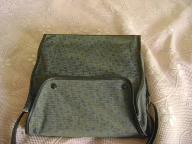 Máquina de escrever Olivetti Lettera 37 - Foto 4