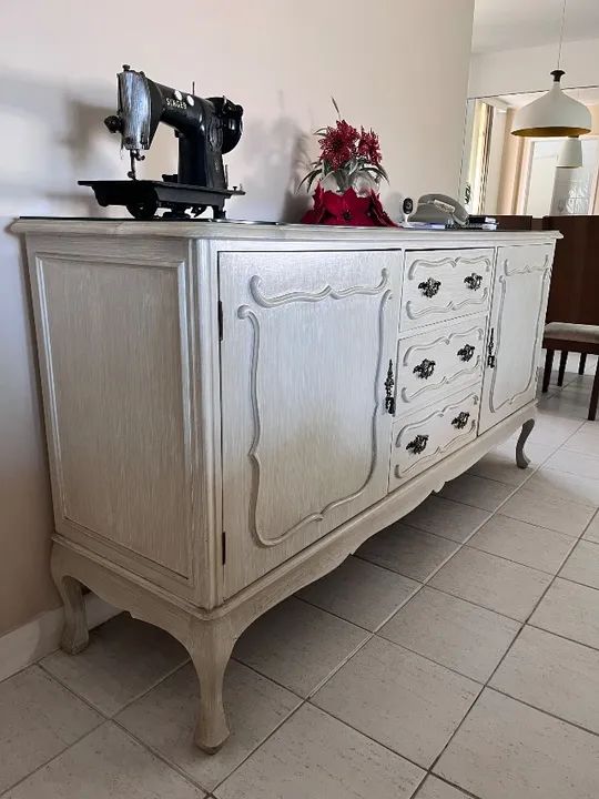 Aparador madeira maciça com patina - Foto 4