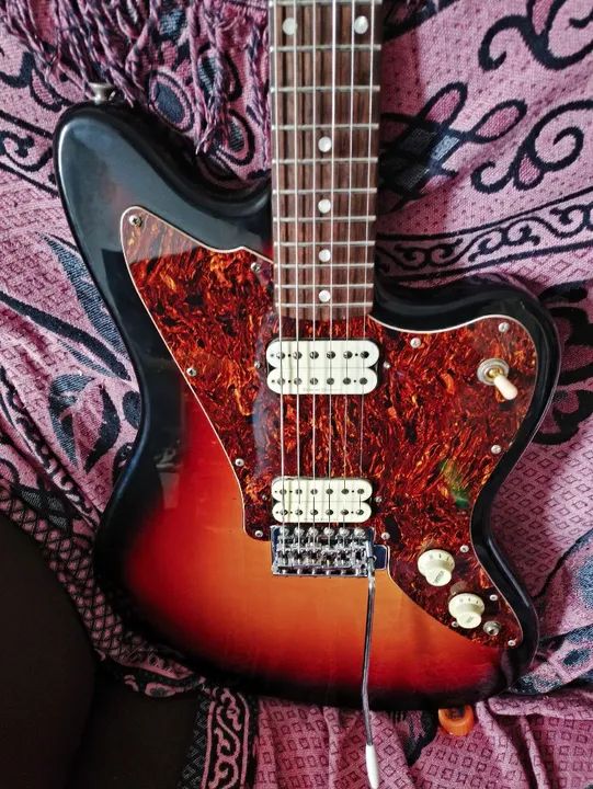 Guitarra Squire fender JAGMASTER impecável!