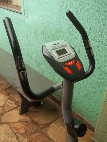 Bicicleta Ergométrica Magnética Vertical - Novíssima - Foto 3