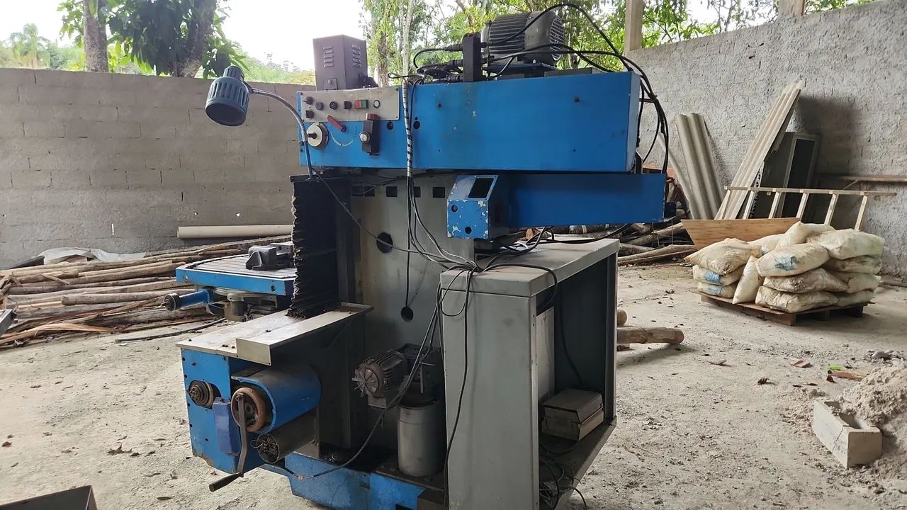 Fresadora Industrial maho 4 eixo integrado