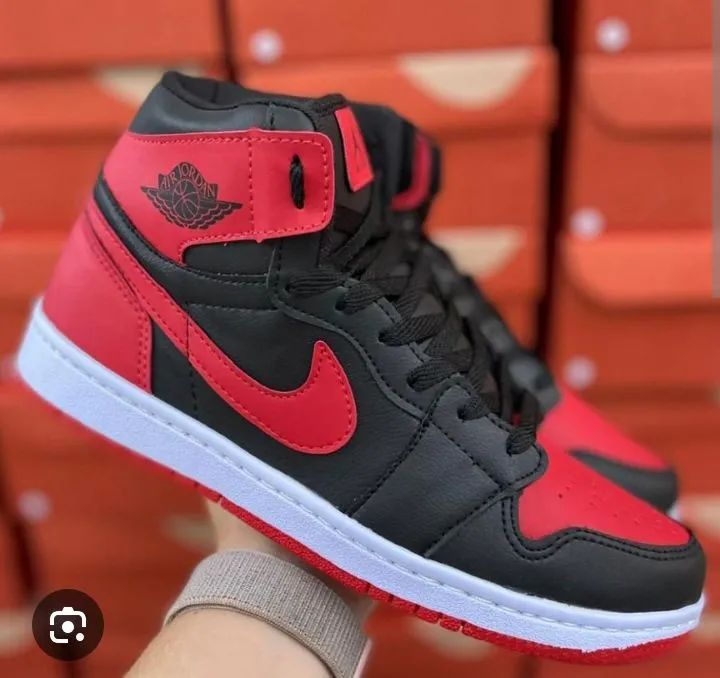 Tênis Nike Air Jordan 1 Mid Preto e Vermelho - Calçados - Parque