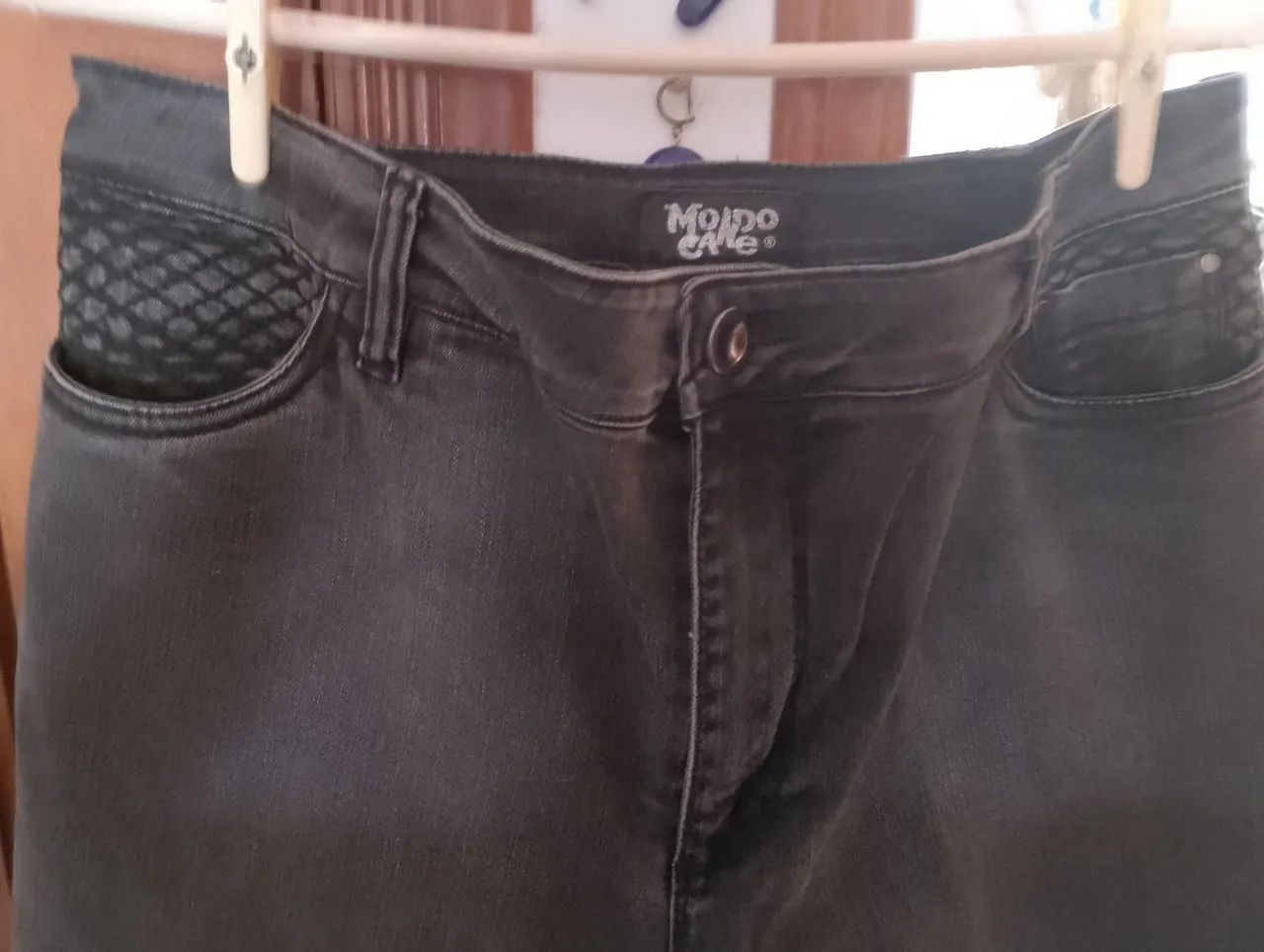 Calça Jeans Feminina Mondo, ELASTANO, USADO TRES VEZES  - Foto 2