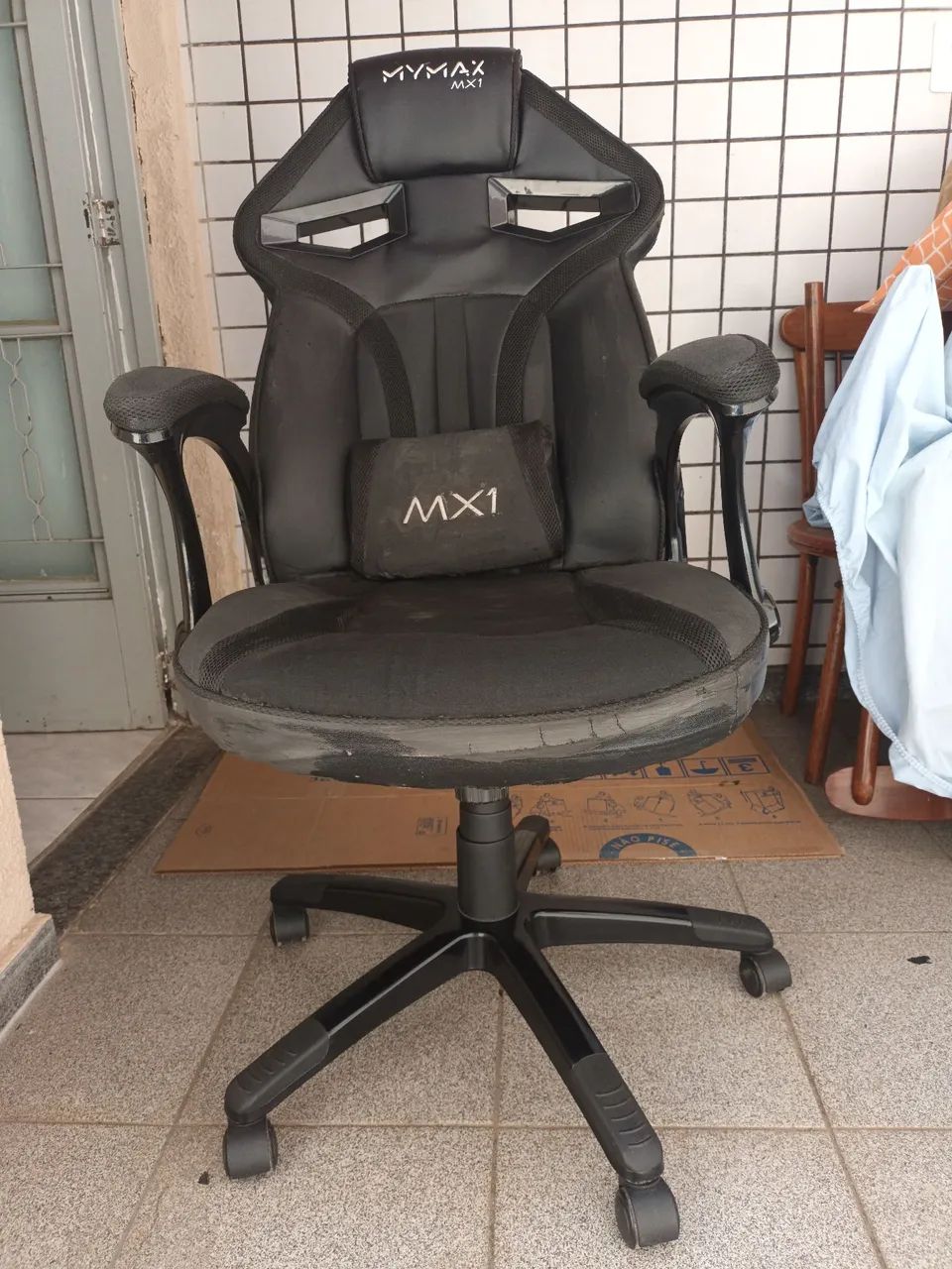 Cadeira Gamer MX1 Usada preta - Foto 3