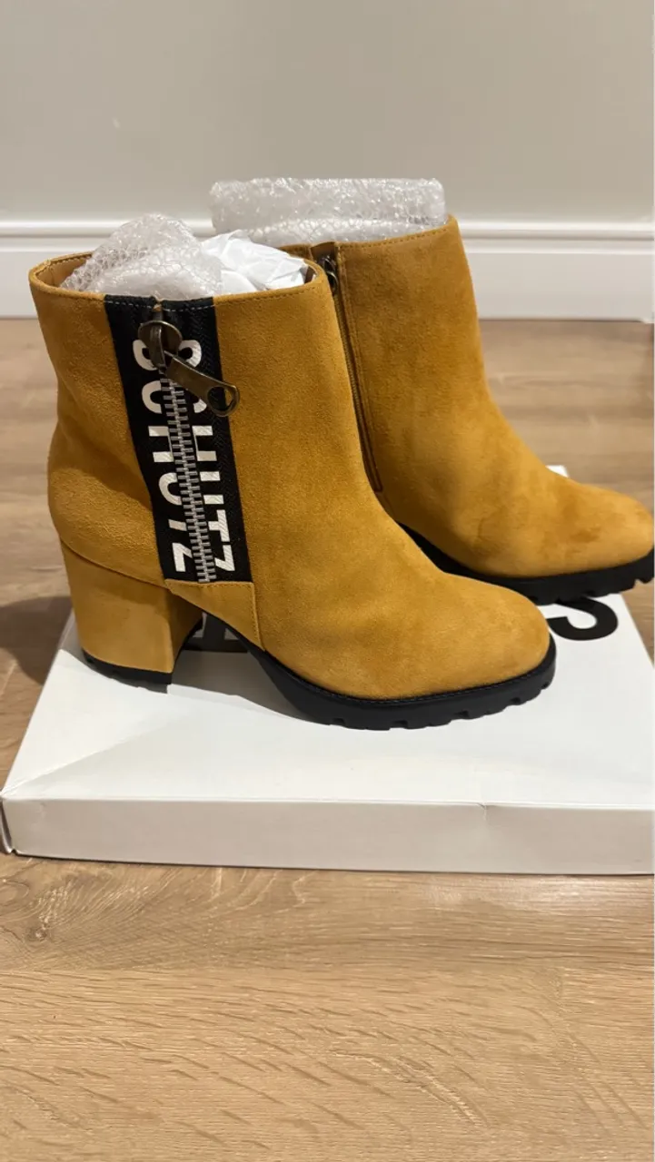 Bota schutz nova 38