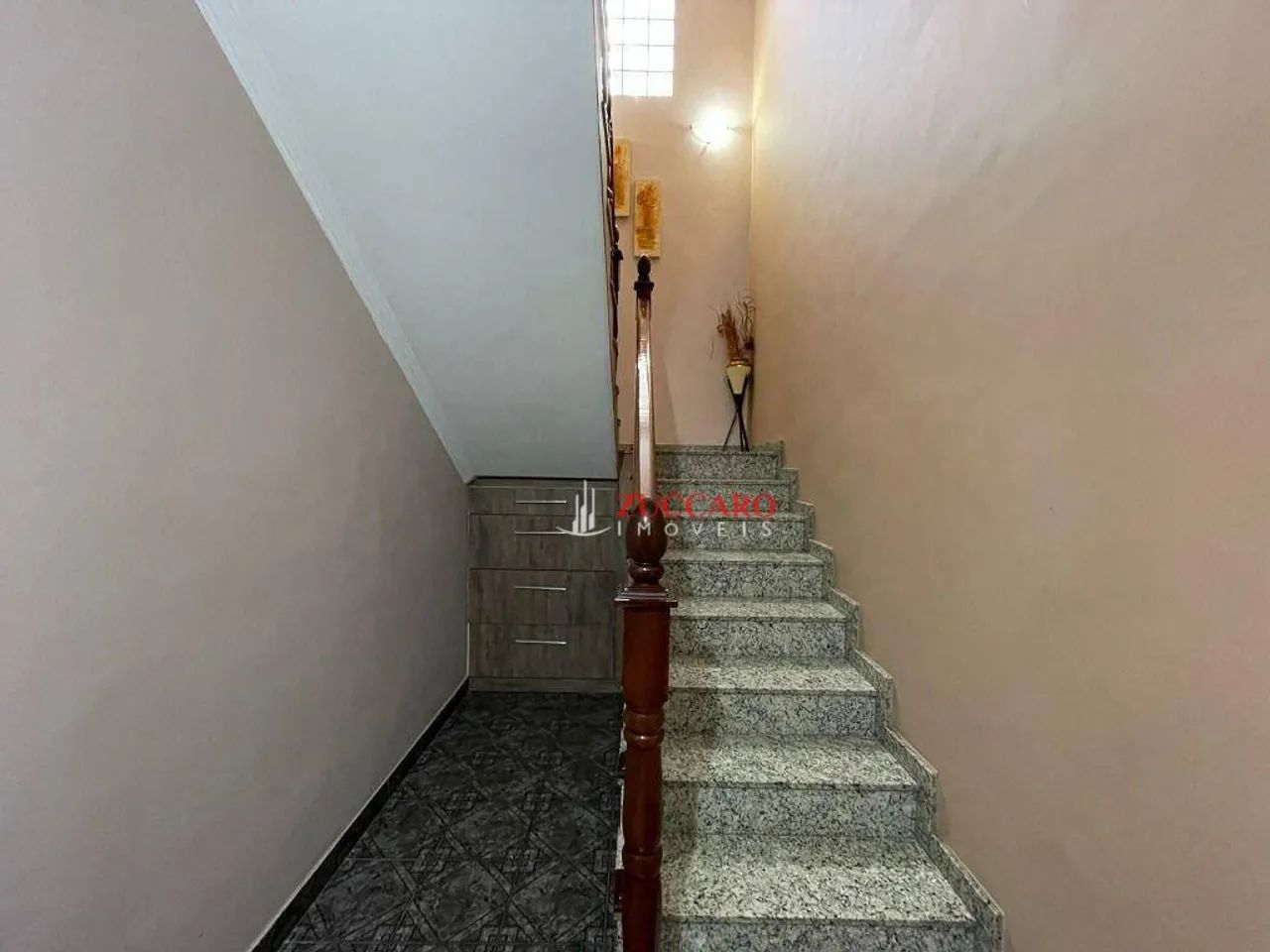 Sobrado com 4 dormitórios à venda, 230 m² por R$ 1.199.000,00 - Jardim Vila Galvão - Guaru - Foto 4