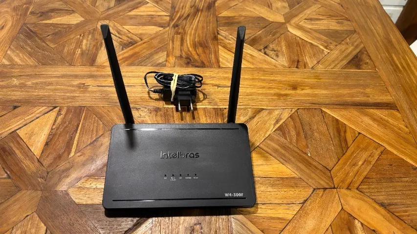 Roteador IntelBras W4 300F Wifi 4 perfeito estado (semi-novo)