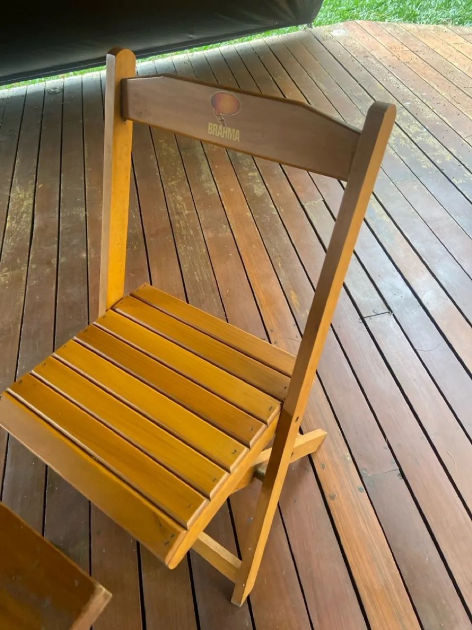 Conjunto de mesa e 2 cadeiras dobráveis em madeira - Foto 3