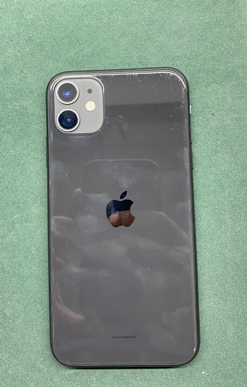 iPhone 11 128gb bateria 84% único dono com caixa