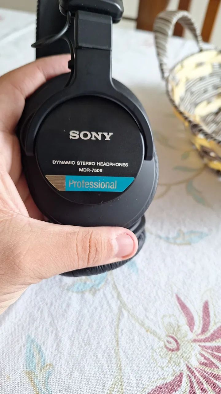 Fone profissional Sony MDR 7506 - Foto 4