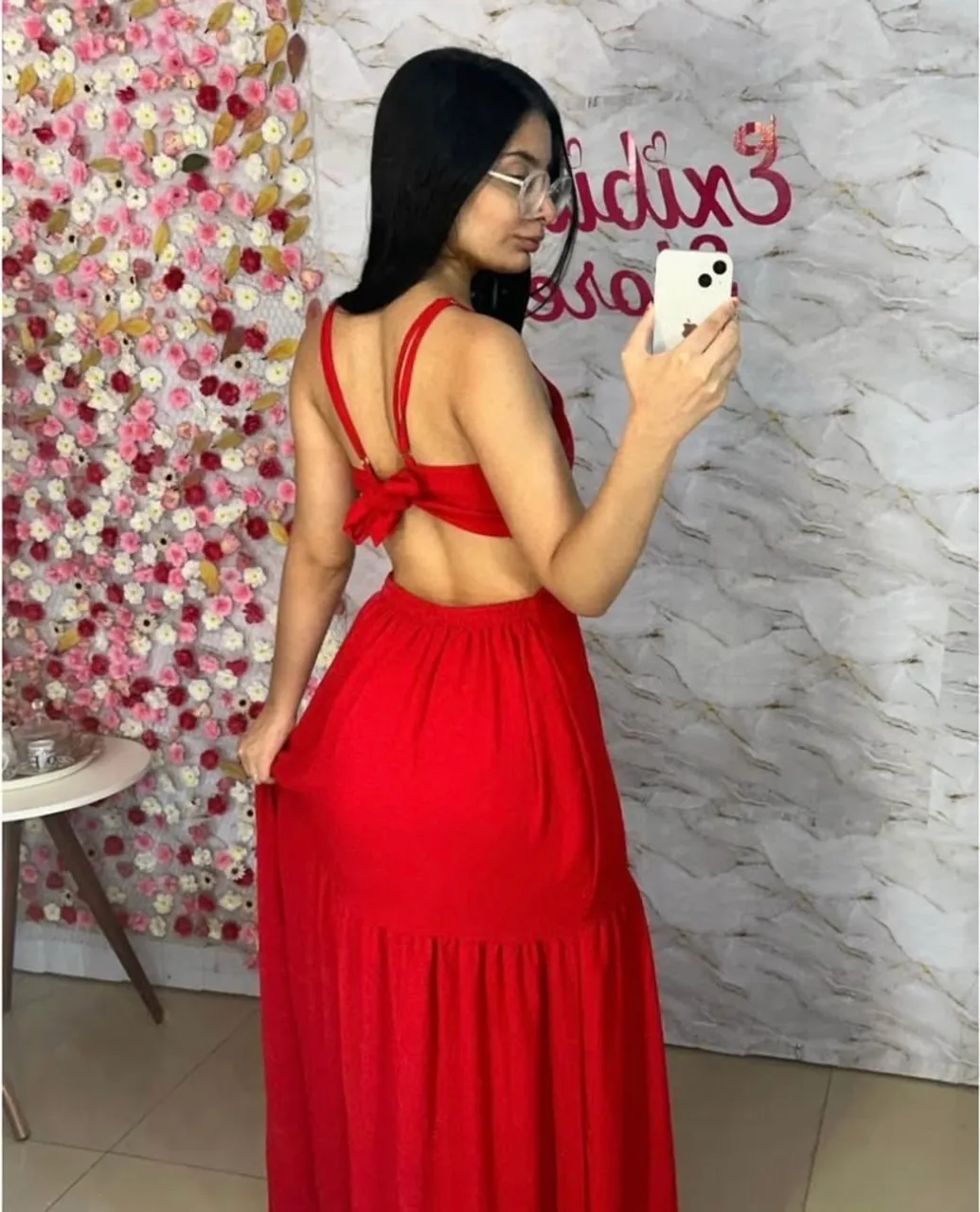 Vestido Longo Vermelho com Detalhe nas Costas