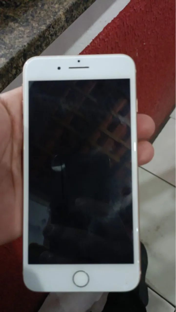 iPhone 8 Plus