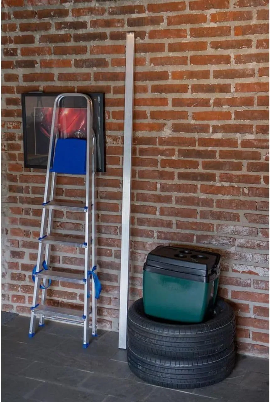 Escada de alumínio