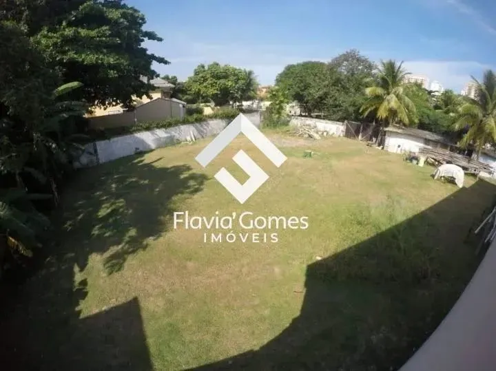 Terreno plano de 794m² em um dos melhores condomínios da Barra Da Tijuca - Rio De Janeiro