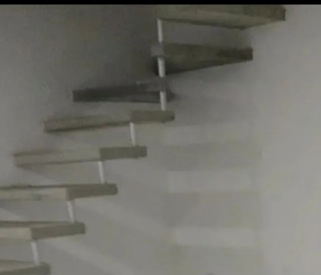 Baixei! Escada concreto flutuante - Foto 3