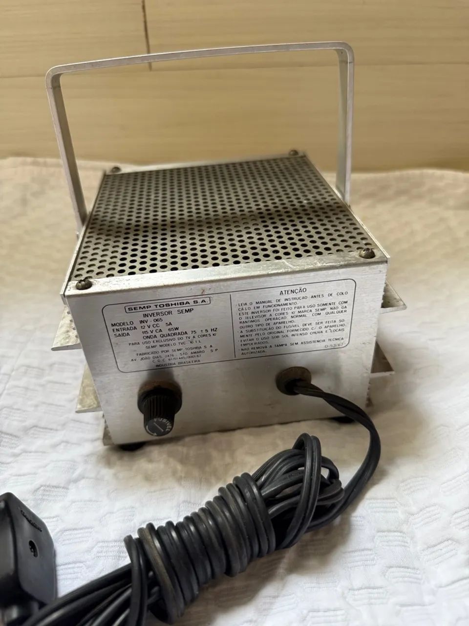 Inversor Semp 12V CC/115V CA 65W - Foto 2