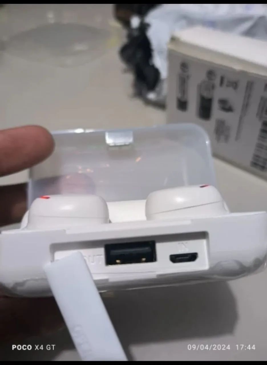 FONE BLUETOOTH COM CAIXA DE CARREGAMENTO.  - Foto 2