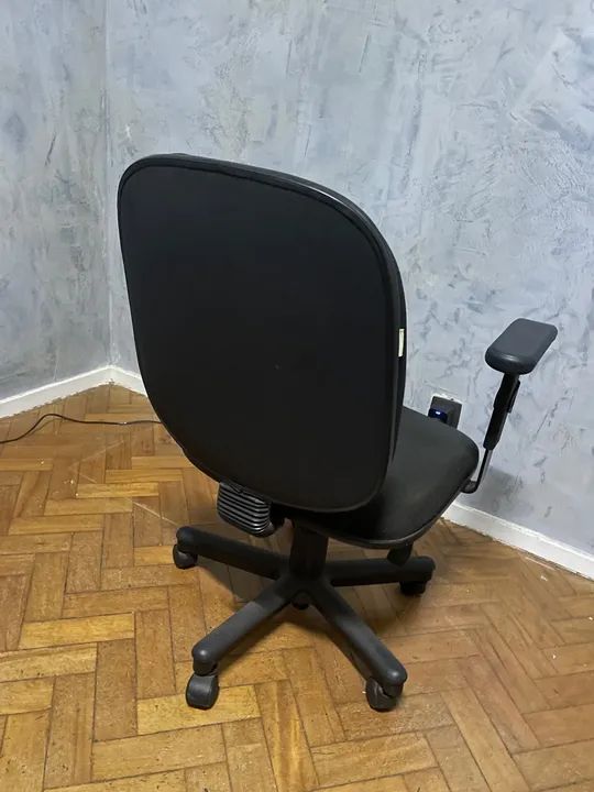 Cadeira de Escritório Giratória com Rodinhas - Foto 3