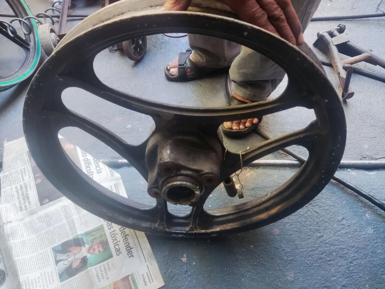 Roda traseira da Cbx 150 Aero