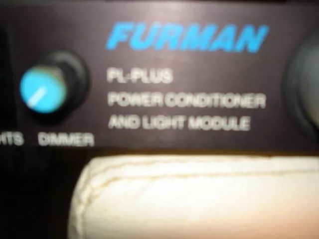 FURMAN PL-PLUS POWER CONDITIONER C/LIGHT PARA STUDIO 110v - MADE IN USA - Foto 2