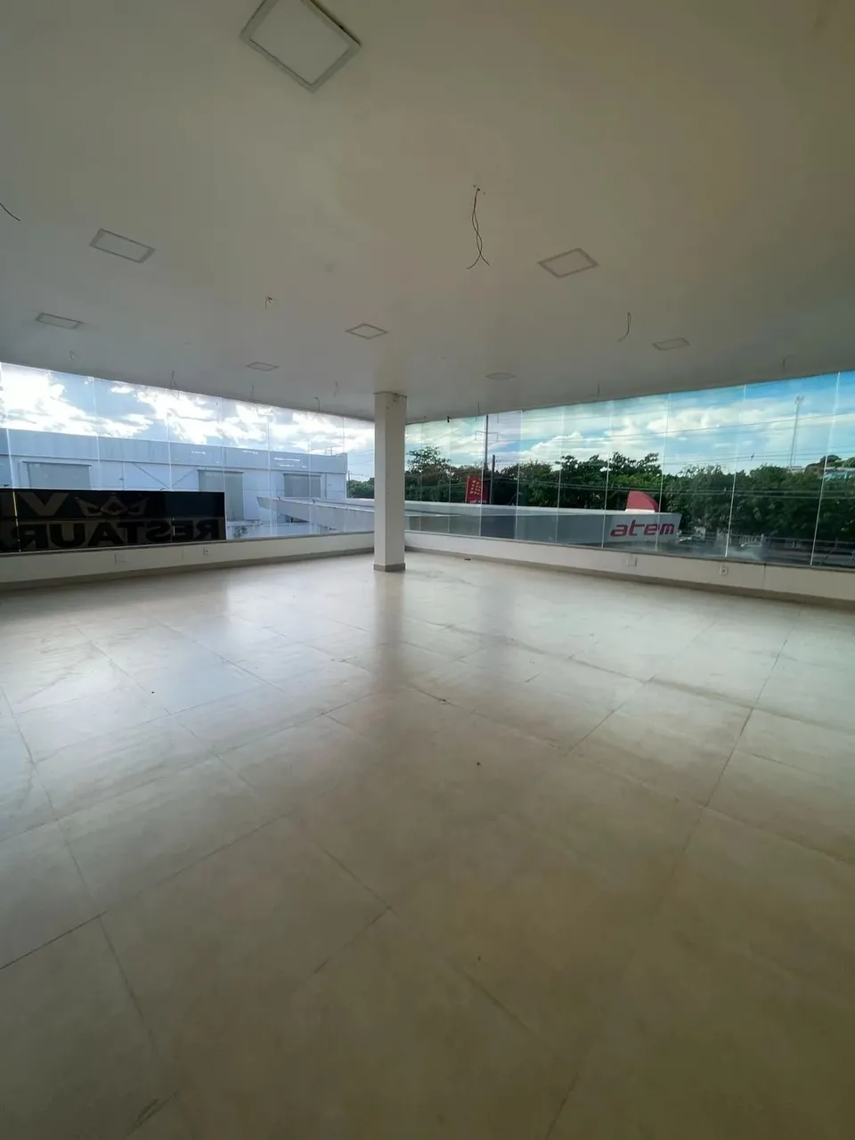 ALUGUEL DE SALA COMERCIAL OPÇÃO PARA RESTAURANTE É AQUI! CONFIRA OS DETALHES