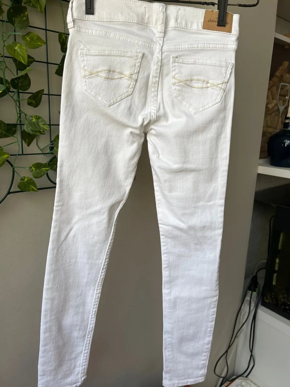 Calça jeans Zara, Abercrombie e Gap tamanho 9 e 10 valor R$ 40,00 cada - Foto 4