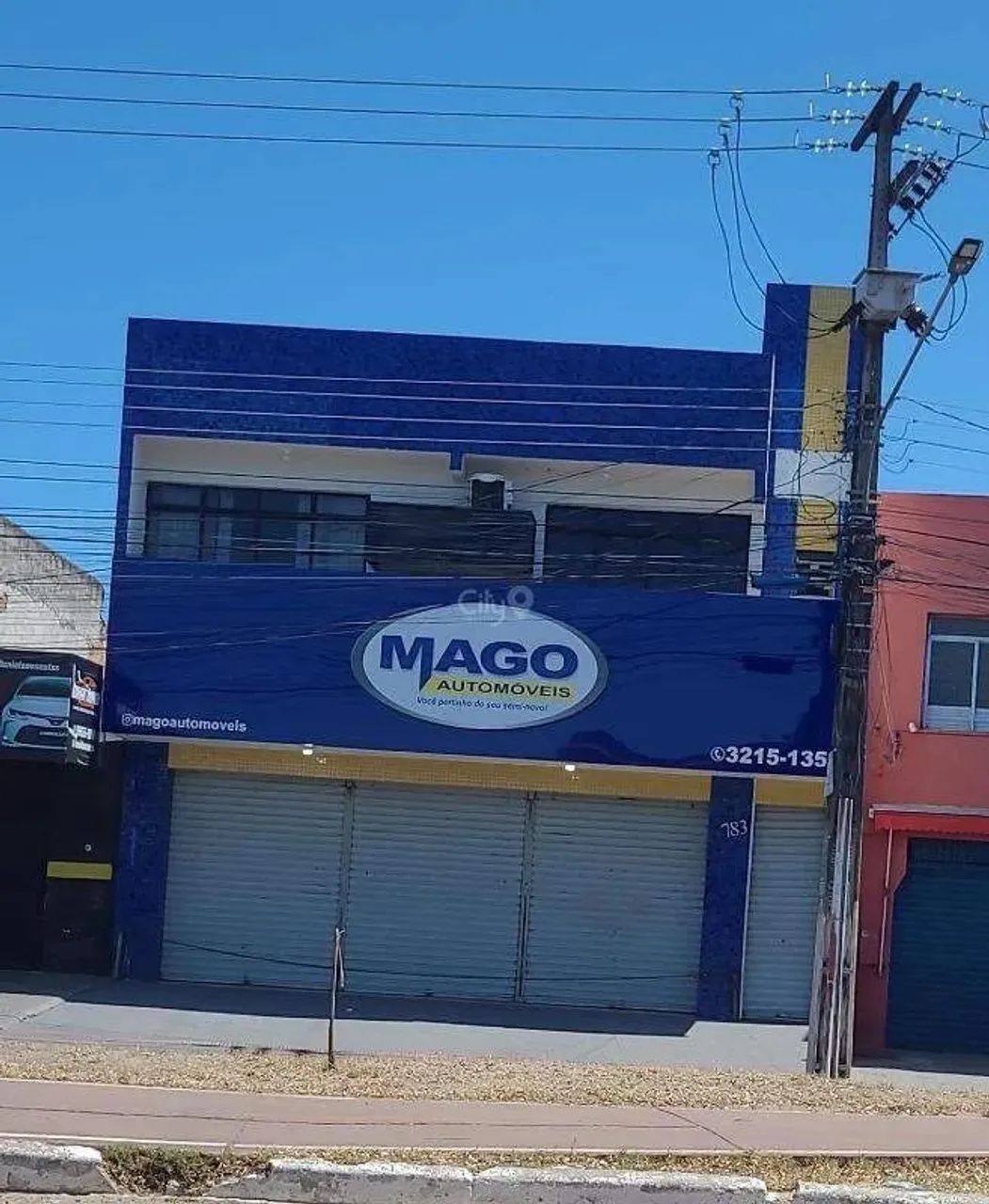 Alugue uma sala ampla no 1º andar, localizada na movimentada Av. Coelho Campos!