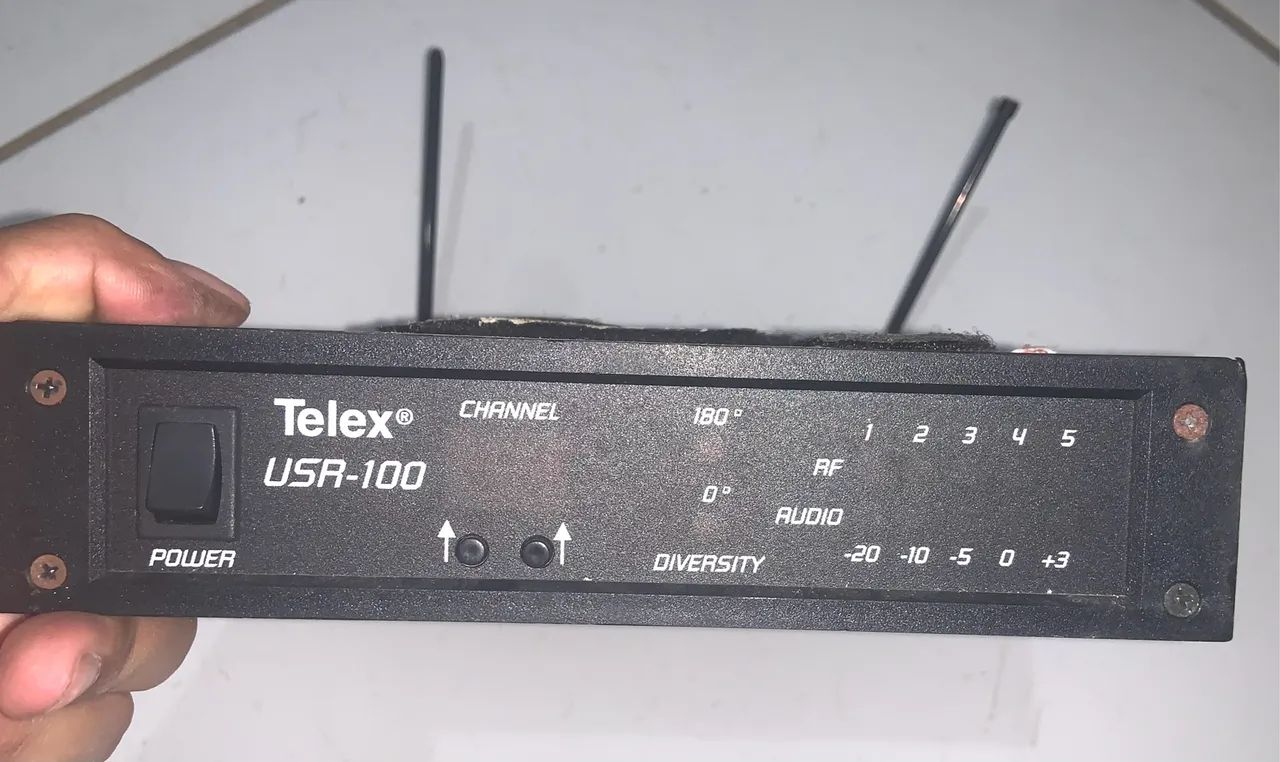 Sistema de microfone portátil sem fio - Foto 4