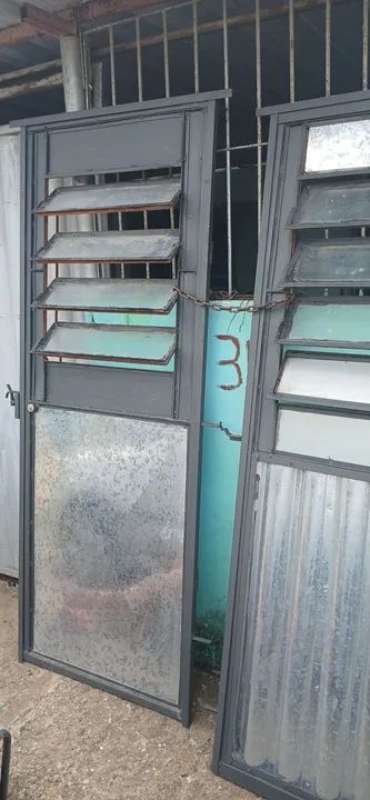 Portas de segurança em ferro - novas