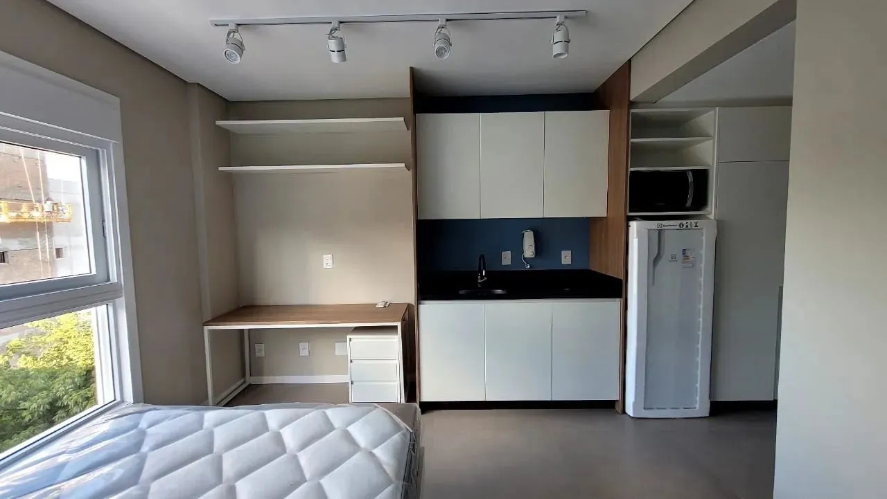 Studio mobiliado a Locação no bairro Carvoeira - Florianópolis/SC