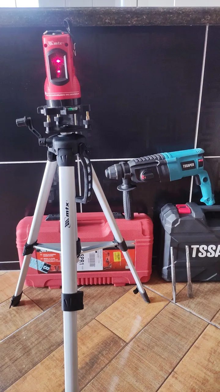 Martelete rompedor nível laser