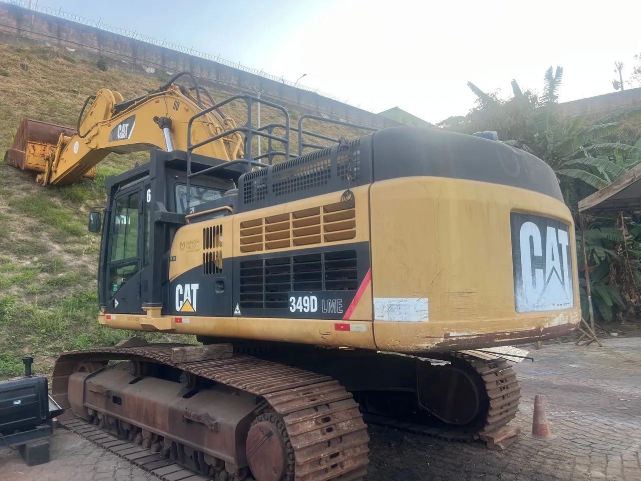 Escavadeiras Caterpillar 36 e 349  - Foto 2