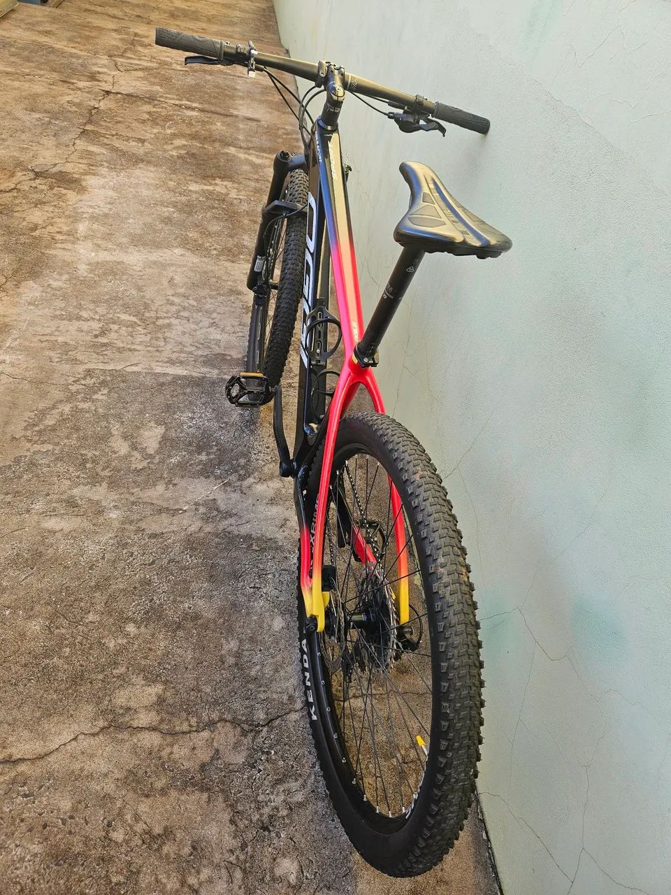 Baike Mtb Aro 29 Oggi Agile sports Tamanho 17 Baike pouca usada, Semi Nova. - Foto 3
