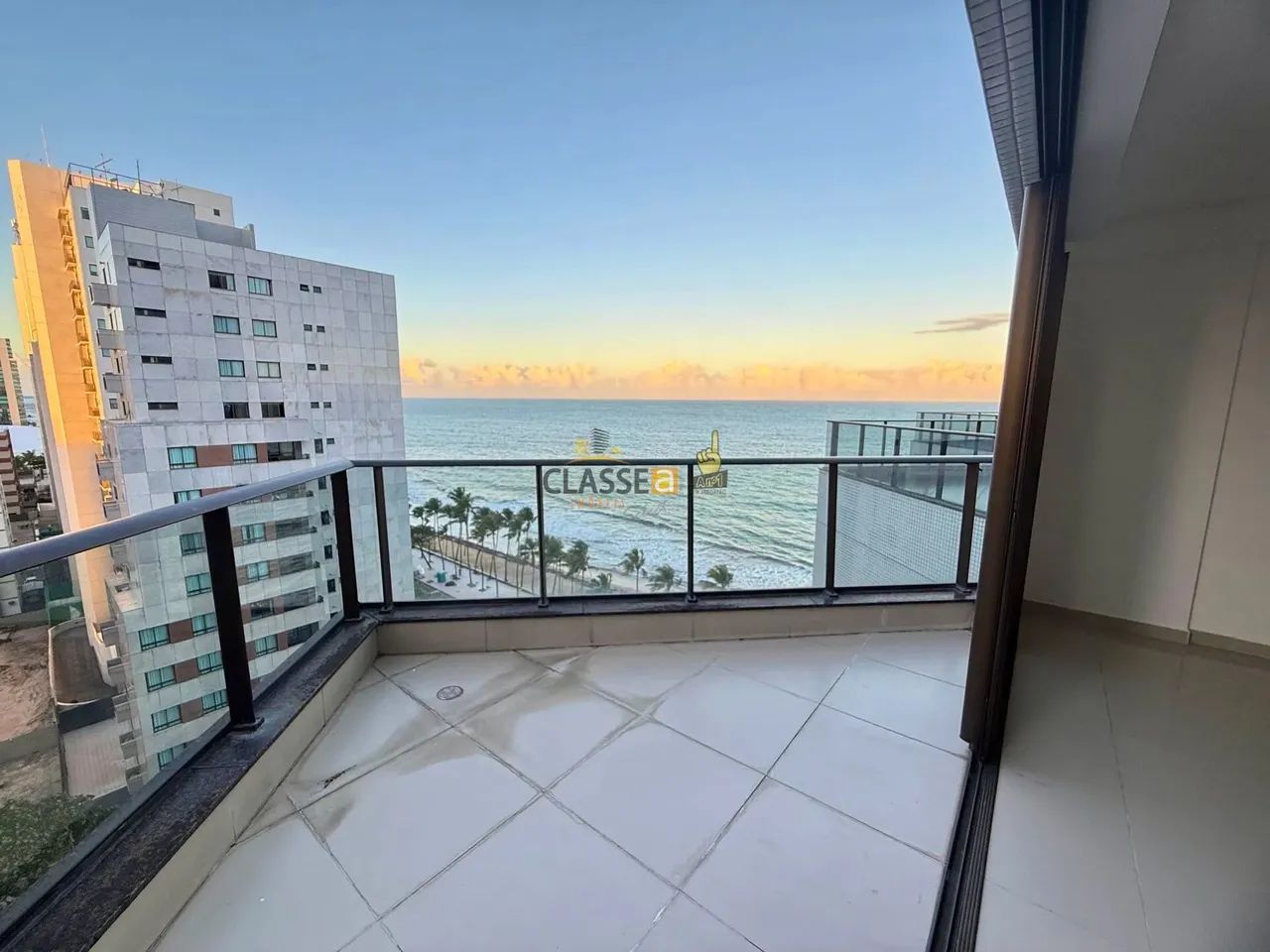 Apartamento Novo na Av Boa Viagem 2 Quartos com Varanda