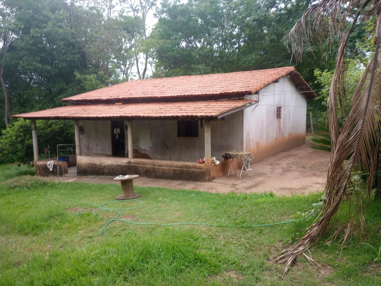 Chácara a 35 km de moc