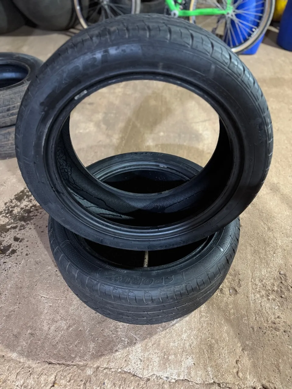 Pneus sport 2 xbri 205/50R17