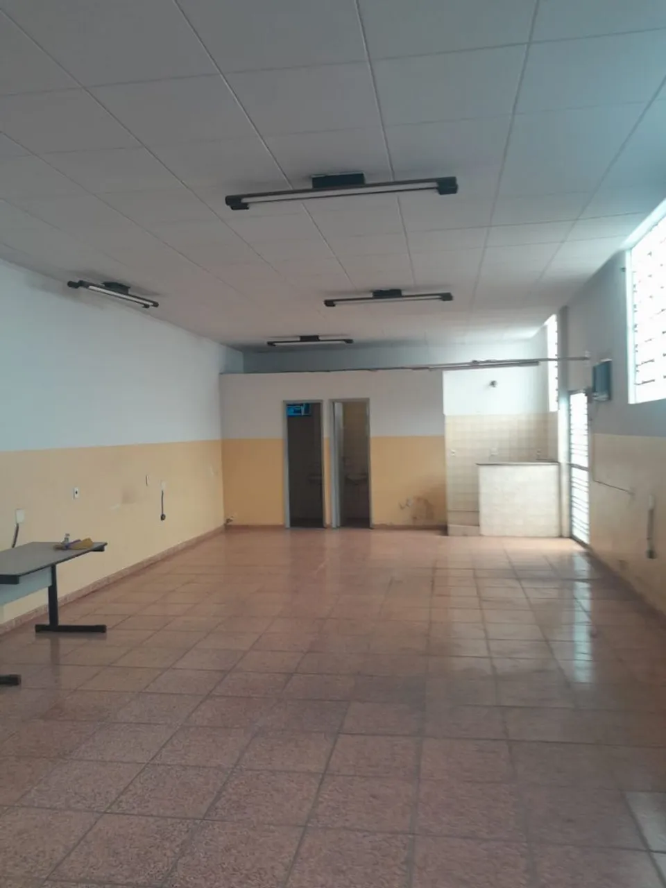 Setor Aeroporto R 17A, sala comercial