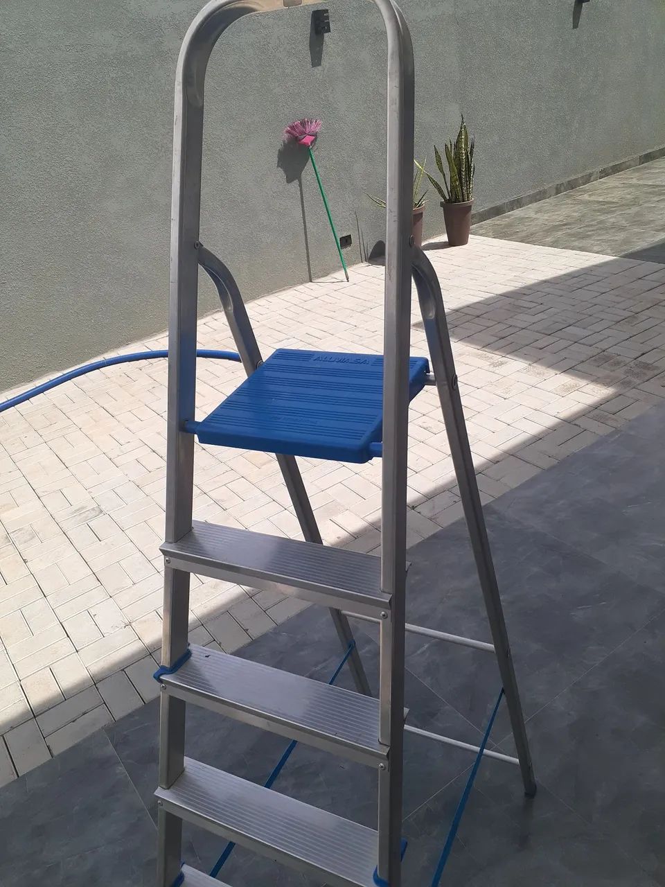 Escada de Alumínio  - Foto 3