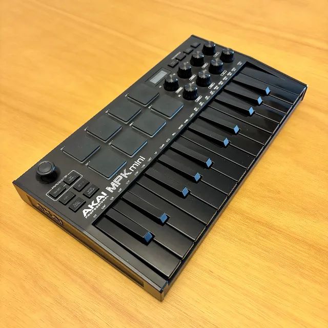 Akai MPK Mini ? Black Edition - Equipamentos e Acessórios de Som