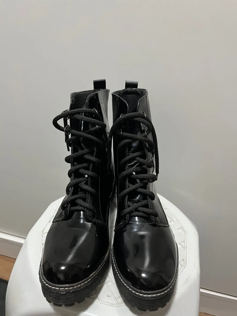 Bota coturno feminina 37