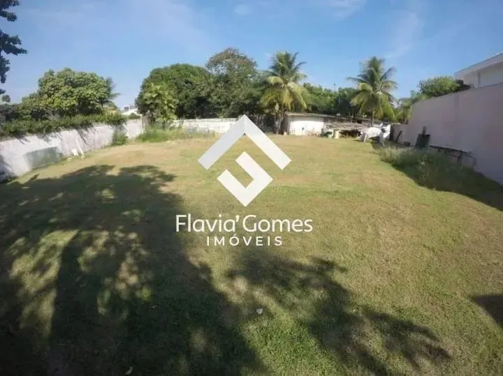 Terreno plano de 794m² em um dos melhores condomínios da Barra Da Tijuca - Rio De Janeiro