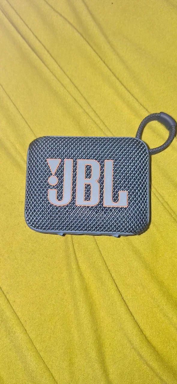 Vende - se JBL GO4