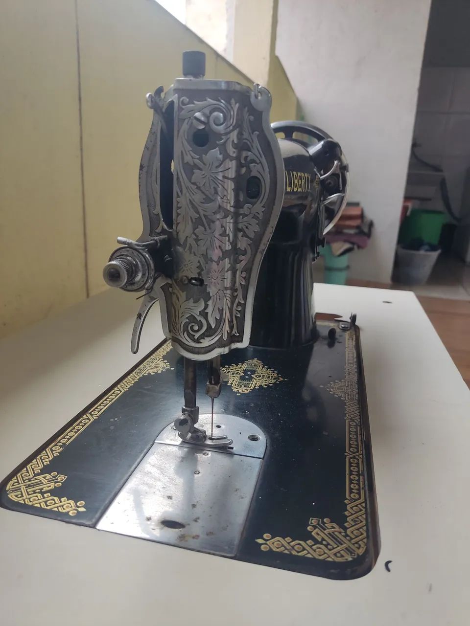 Máquina de costura Liberty Gold Ship 220V - Foto 2