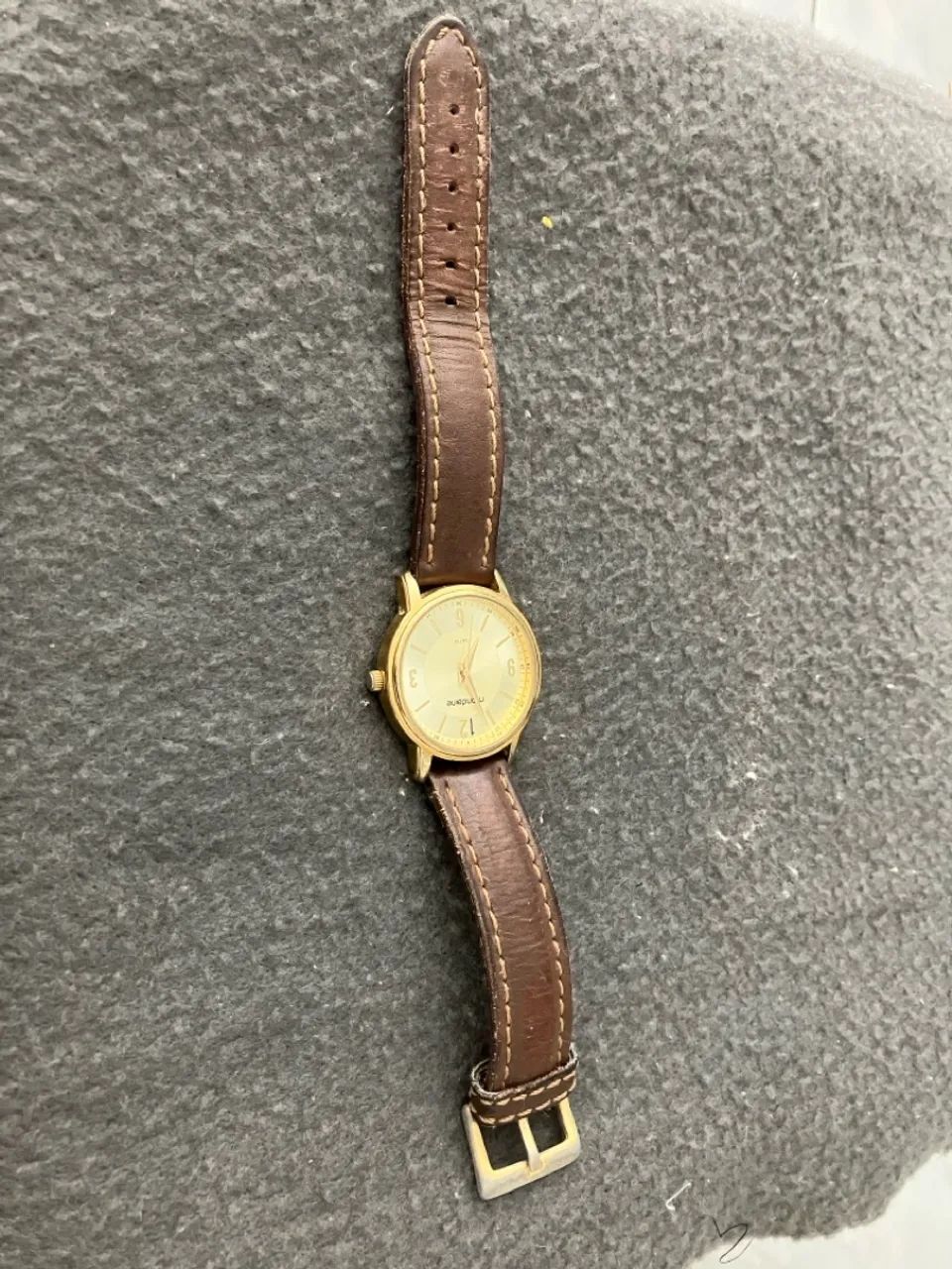 Relógio Mondaine Dourado com Pulseira de Couro - Foto 4