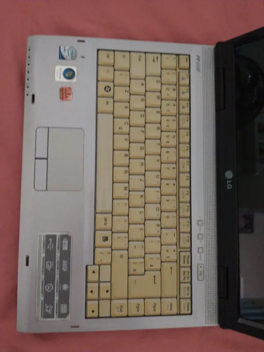 Notebook LG R405 para retirada de peças