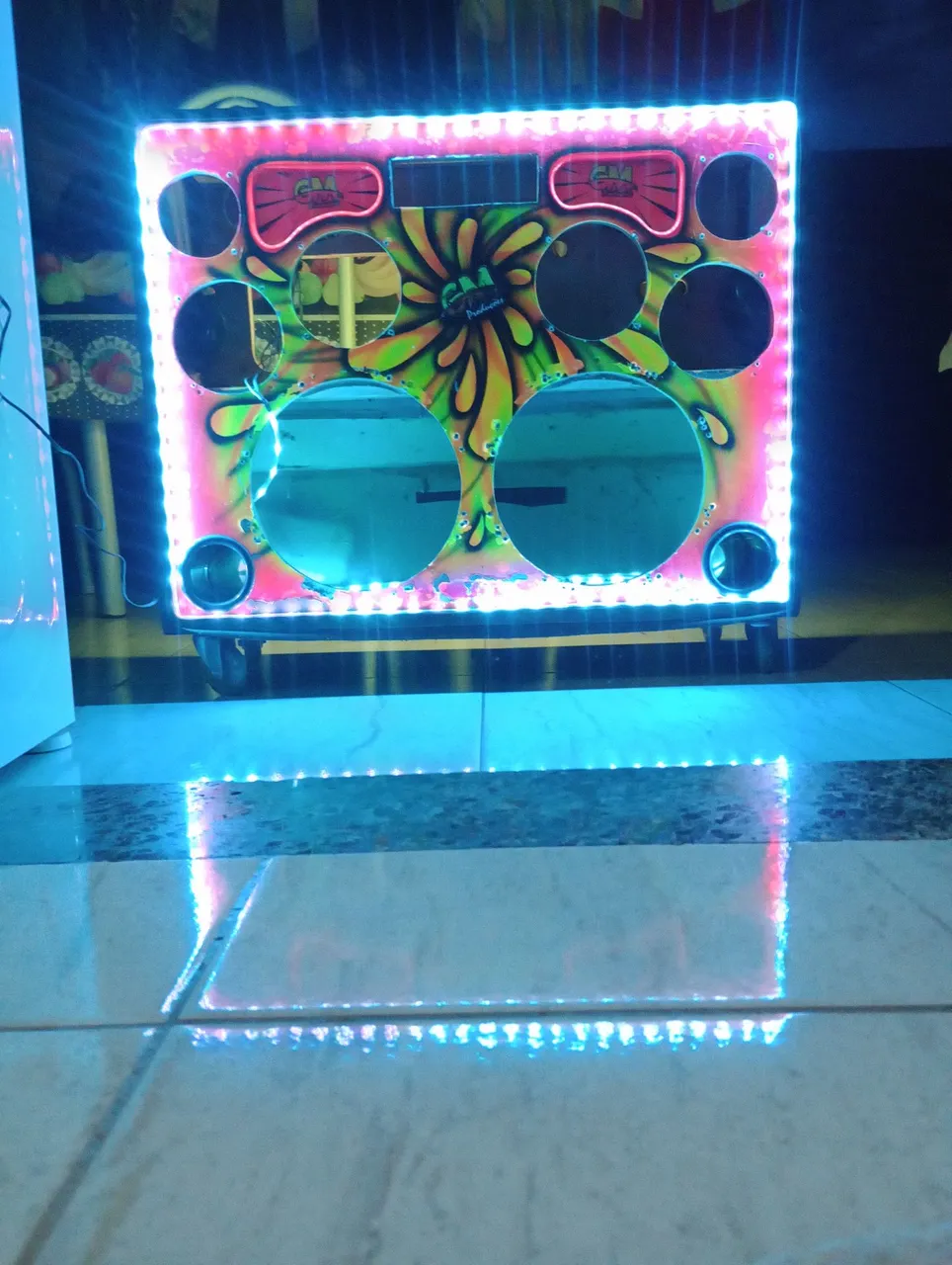 Caixa de Som Personalizada com LED