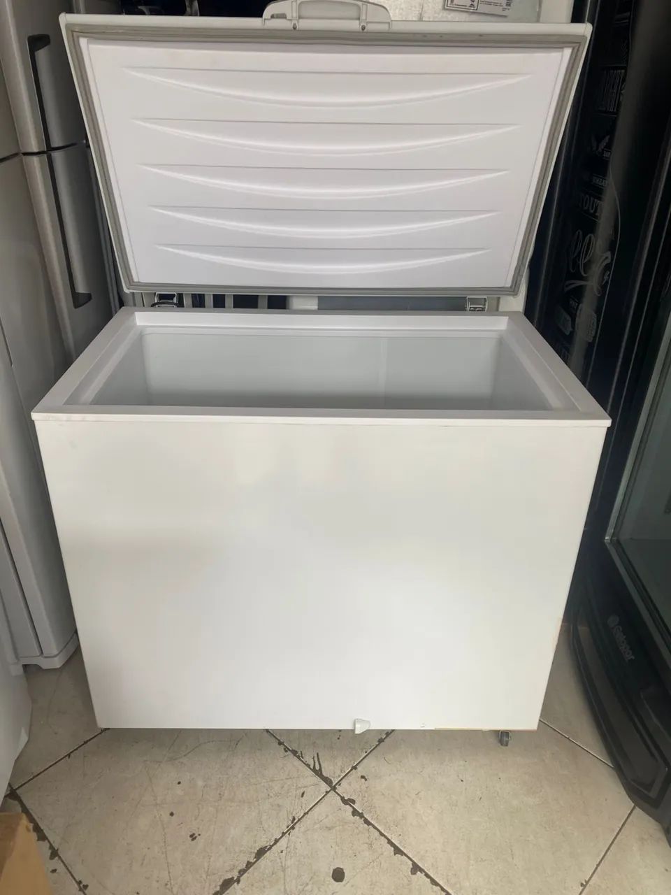 FREEZER HORIZONTAL GELOPAR 306 LITROS - Foto 2