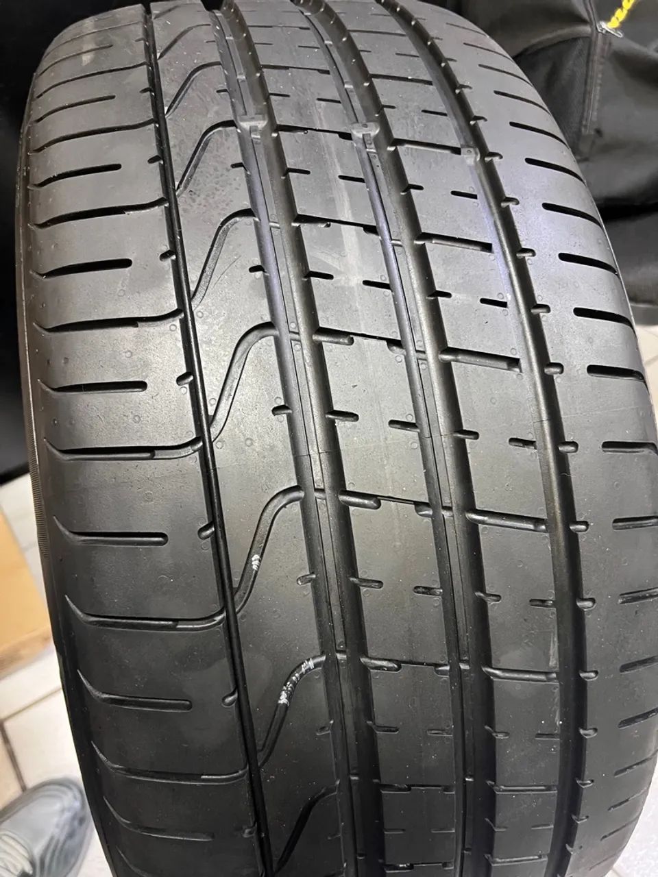 Pneu 285/40r21 Pirelli Pzero no 
